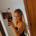 Prettylittleellx avatar