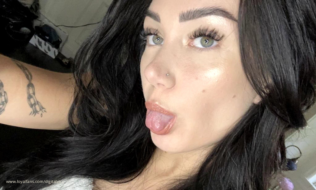 goddess of findom and foot worship’s Official Social Fan Page | LoyalFans