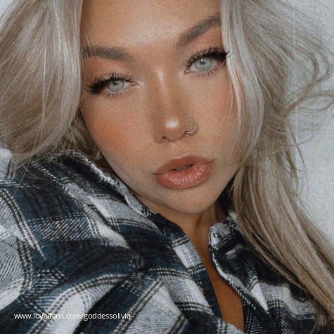 -🍑 - Goddess Olivia Official Photos | www.Loyalfans.com