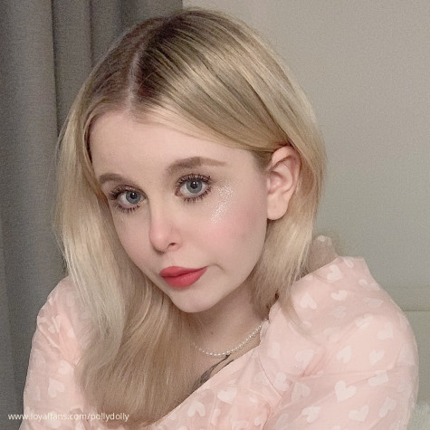 Polly Dolly's Official Social Fan Page | LoyalFans