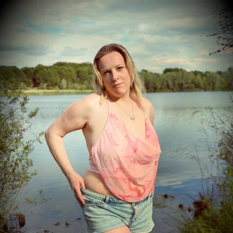 NaughtyJenny avatar