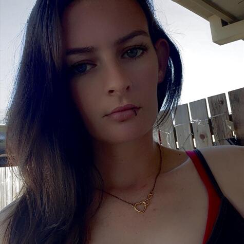 Valerie V avatar