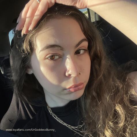 GODDESS BUNNY FINDOM FEET avatar