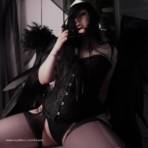 Mistress Kira Vex avatar