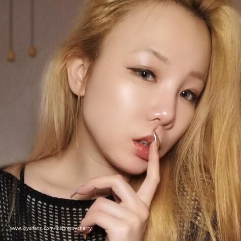 Hong Kong Findom Mistress V Cherry  avatar