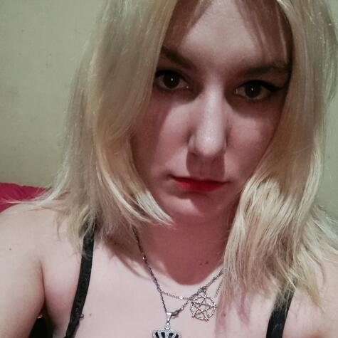 Lunaz666 avatar