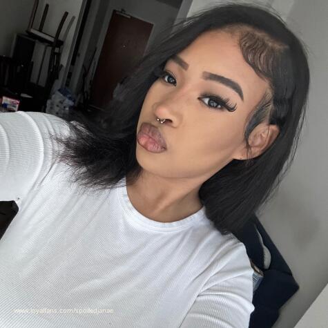 SpoiledJanae avatar