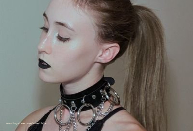 Snap & Send Siren Fantasy - Anna Blake Official Profile www.Loyalfans