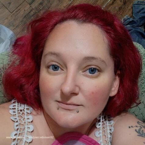 Piercedvixen92 avatar