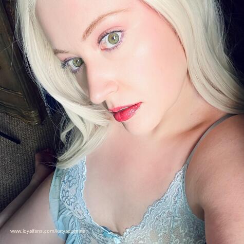 DominaxKatya avatar