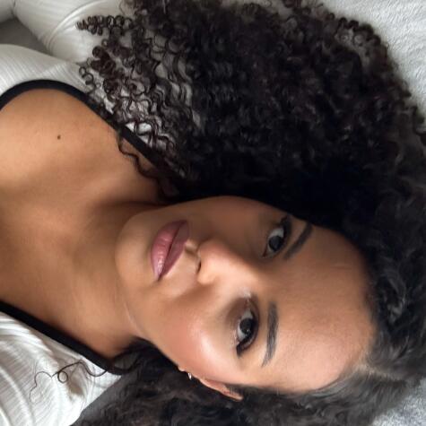 ZoeLuxe avatar