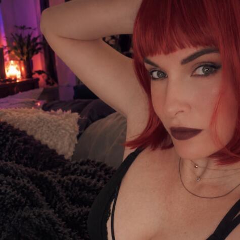 NikkiWicklow avatar