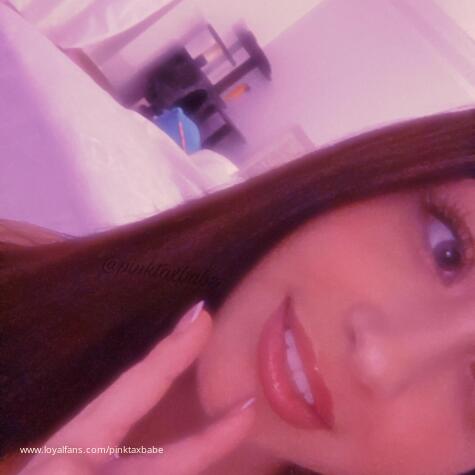 PinkTaxBabe avatar