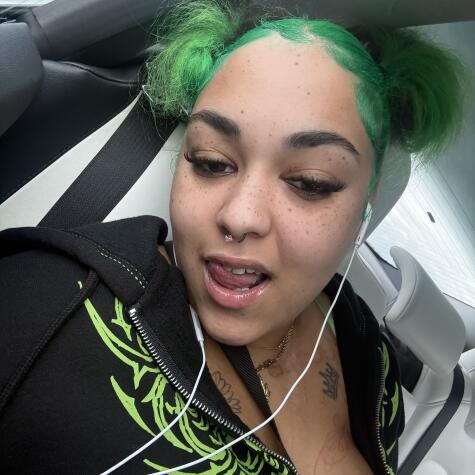 Houseofrosebomb avatar