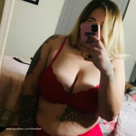 BBW feet avatar