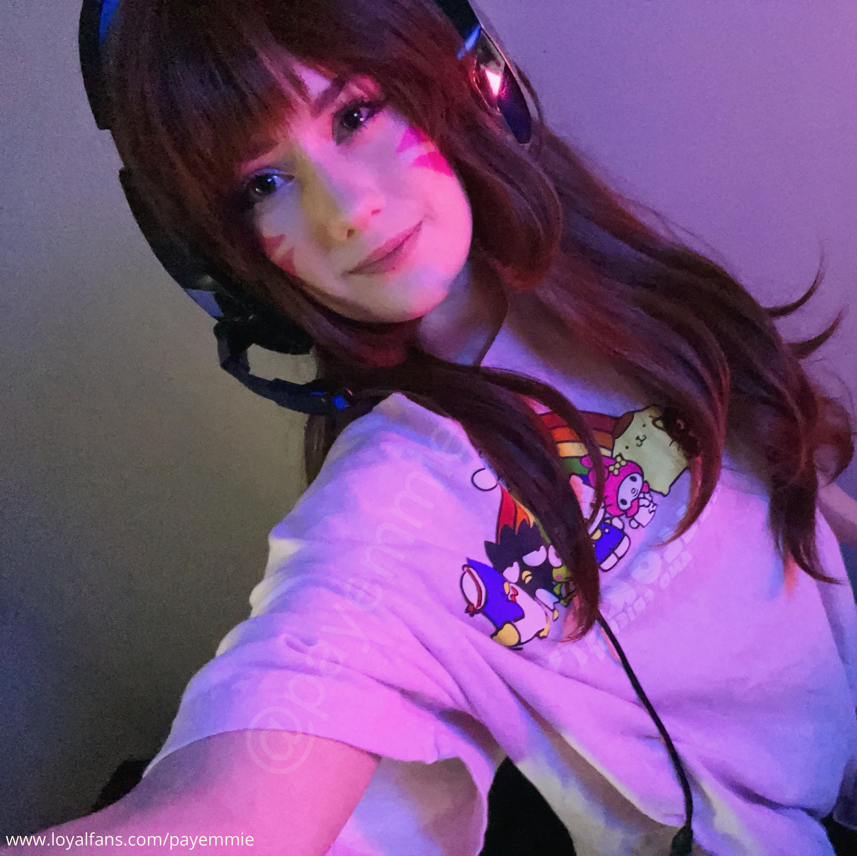 Princess Emmie 2DFD FINDOM’s Official Social Fan Page LoyalFans