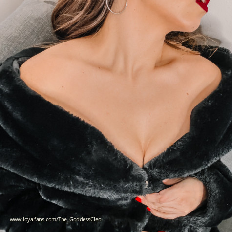 Goddess Cleo Femdom and Findom avatar