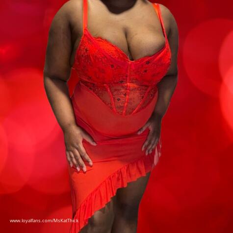 Ms Kat Thick BBW's Personalized Video Shout-Outs LoyalFans