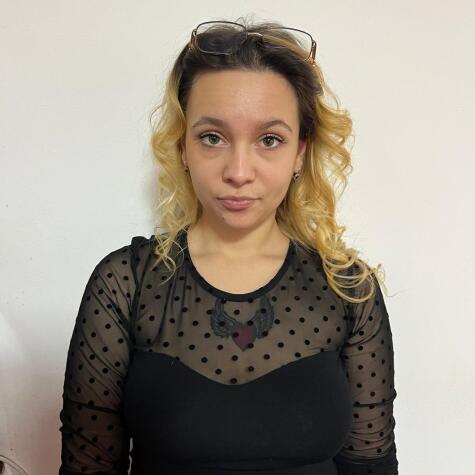 HollyBond avatar