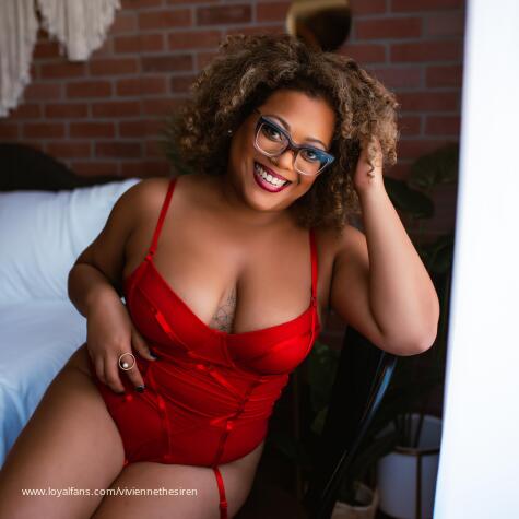 Vivienne The Siren avatar