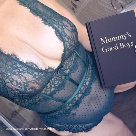 thedominantwife avatar