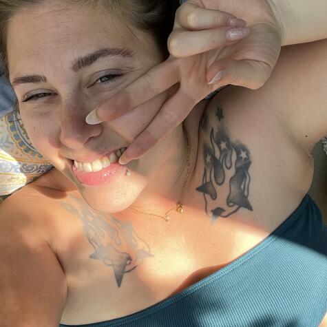 Misshellabombshell avatar