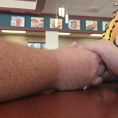 MyToesDoMyToeSis avatar