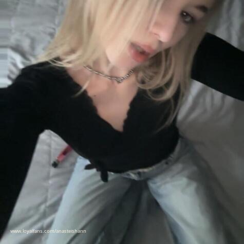Anasteishann avatar