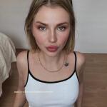HotWifeMoments avatar
