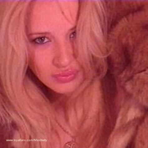 MissNelly avatar