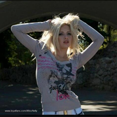 MissNelly avatar