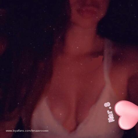 LenaaXRoseeX FinDom avatar