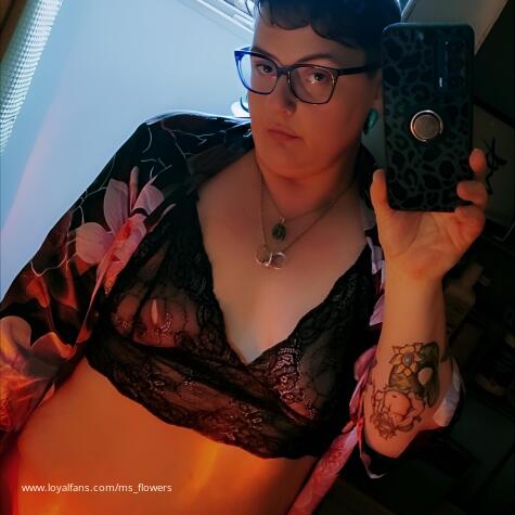 Ms Flowers avatar