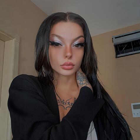 QueenOfSpades17 avatar