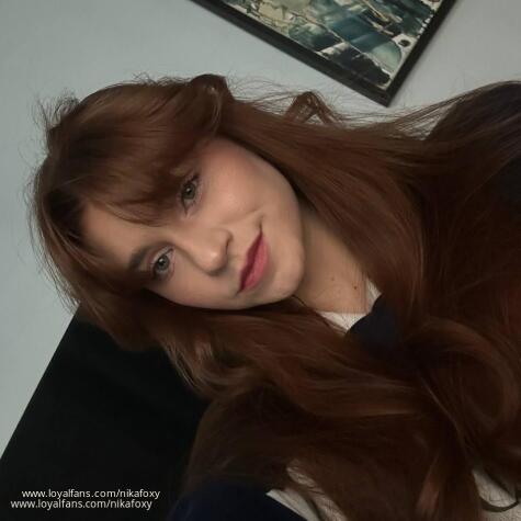 Nika Foxy avatar
