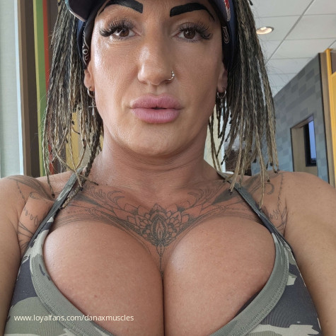 Danaxmuscles avatar