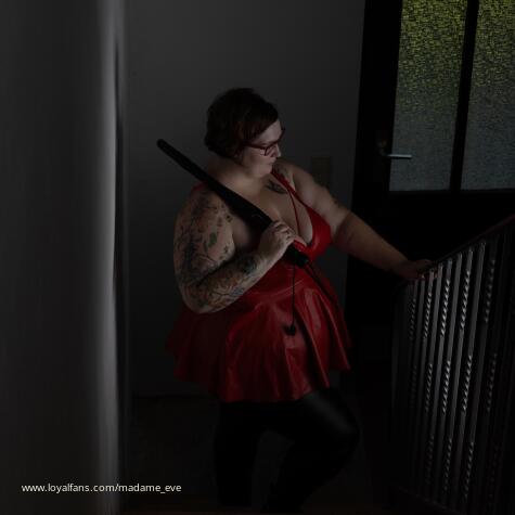 Madame_Eve avatar