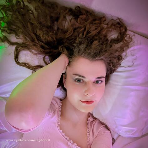 Goddess Omnia Trans Findom Femdom avatar