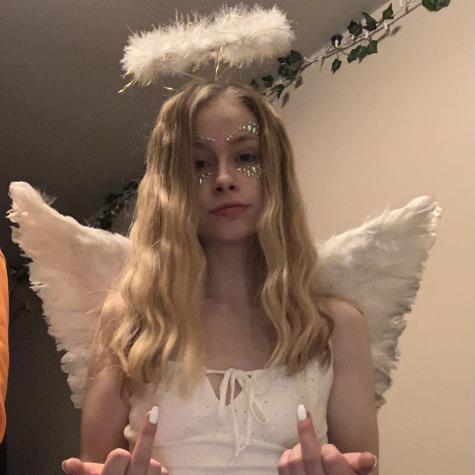 Gassy girl :) - GoddessLili888 Official Profile | www.Loyalfans.com