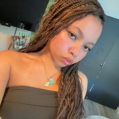 lovleyimani avatar