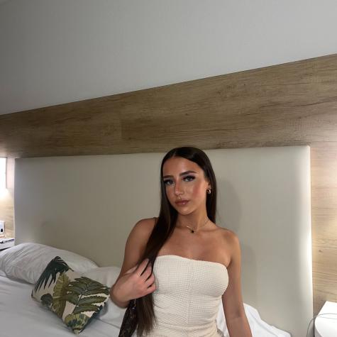 Goddess Gabriella 123’s Official Social Fan Page | LoyalFans