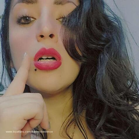 SweetObediense avatar