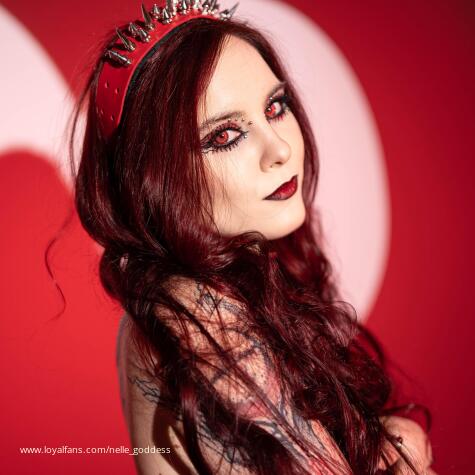 NelleGoddess avatar