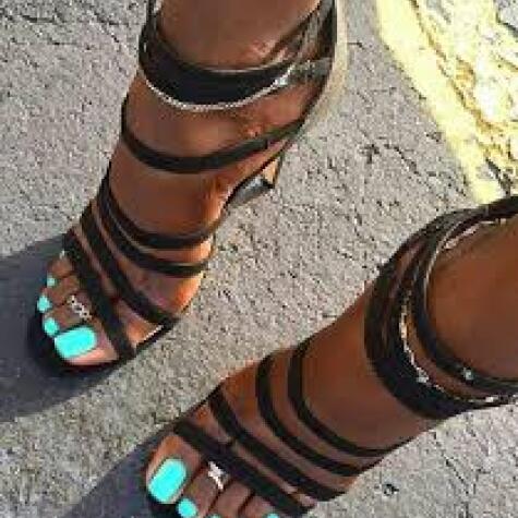 PrettySmallFeet avatar