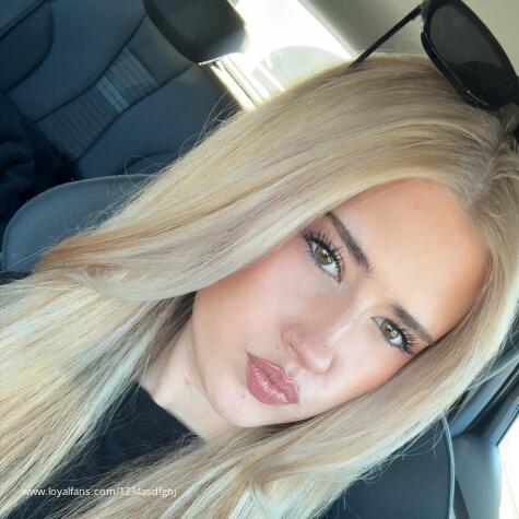 findomfootgoddess1234 avatar