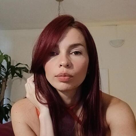 Emi_Rosee avatar
