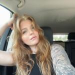Miss Daphne Thorne avatar