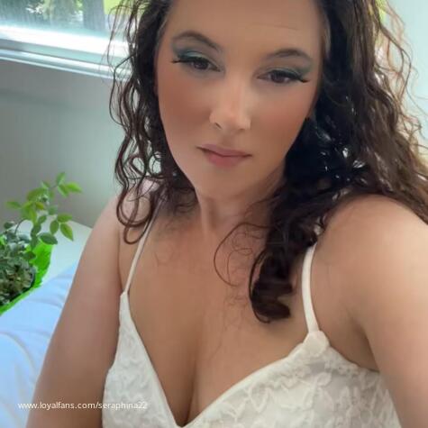 Seraphina22 avatar