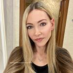 Elena2066 avatar