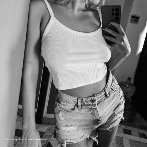 Blondienaty avatar
